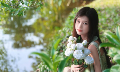 与妹子在深圳莲花山公园 vr网盘下载