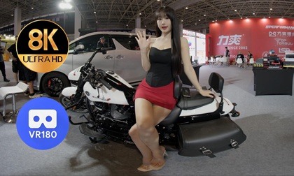 力爽展台高颜值车模💥 VR视频资源下载网站